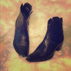 Charlie 1 Horse Black Boots